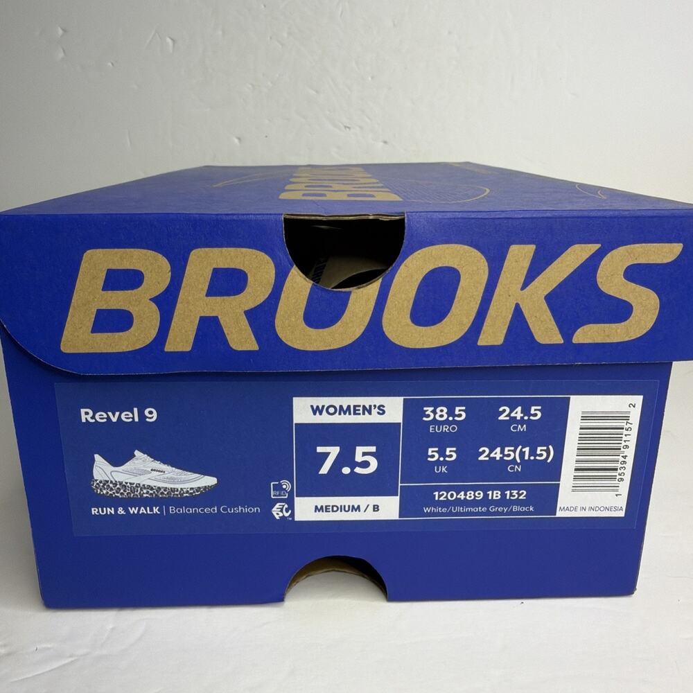 Brooks Women’s size 7.5 Revel 9 Sneaker White Leopard Sole 120489 1B 132 New Box - Picture 11 of 12